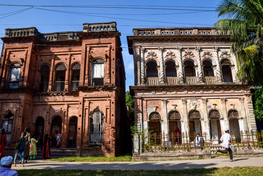 Abandoned 19th-century merchant mansions in Panam Nagar, Sonargaon, showcasing Indo-European architecture during a Trip Glider heritage tour.